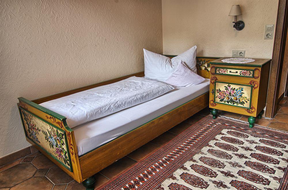 Hotel Hirsch บาด ปีเตอร์สตัล กรีสบาค ภายนอก รูปภาพ